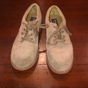 Boys Sperry Suede Bucks